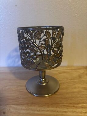 Bath and Body Works Decorative Floral Metal Candle Holder Large